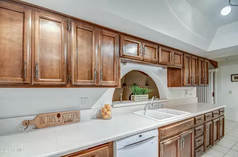 1881 E Bendix Dr, Tempe, AZ 85283 photo 6