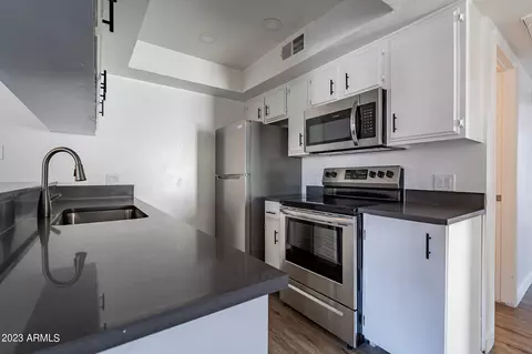 8814 N 8th St #204, Phoenix, AZ 85020 photo 5