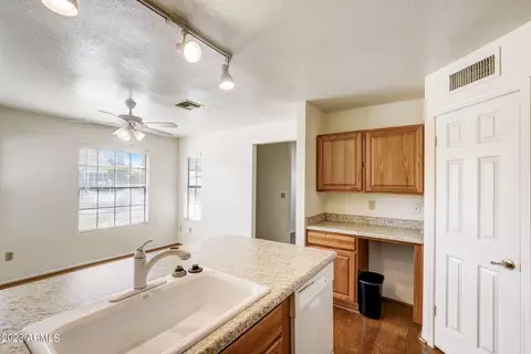 110 E Anderson Ave, Phoenix, AZ 85022 photo 12