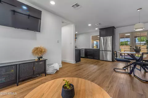 2240 E Montecito Ave, Phoenix, AZ 85016 photo 8