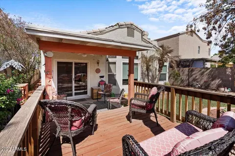 1519 E Beacon Dr, Gilbert, AZ 85234 photo 2