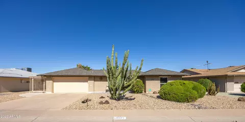 13824 N Whispering Lake Dr, Sun City, AZ 85351