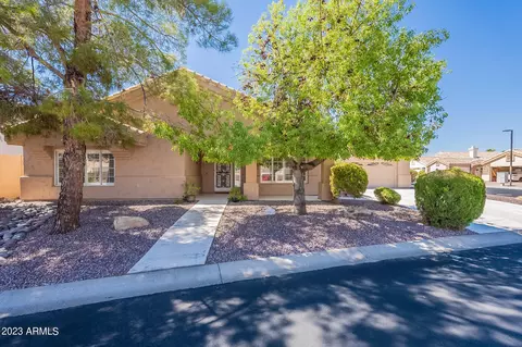 17572 N Pima Trl, Surprise, AZ 85374