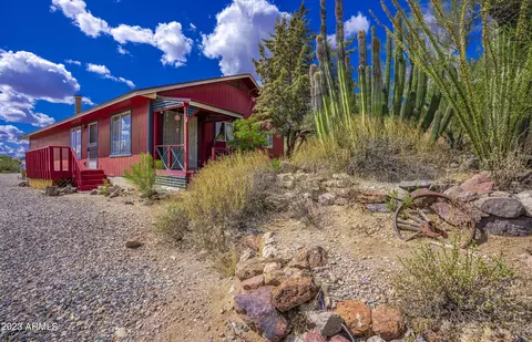 51555 N 327th Ave, Wickenburg, AZ 85390