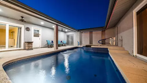 10377 W White Mountain Rd, Sun City, AZ 85351