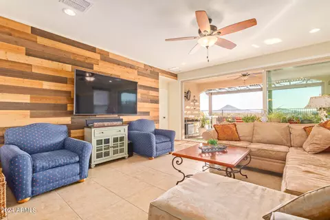 615 E Balao Dr, Phoenix, AZ 85085 photo 7
