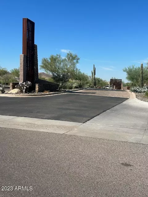 615 E Balao Dr, Phoenix, AZ 85085 photo 3