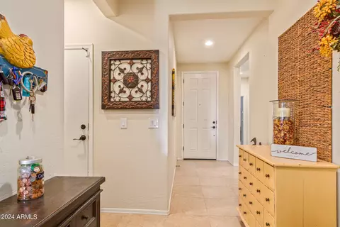 615 E Balao Dr, Phoenix, AZ 85085 photo 5