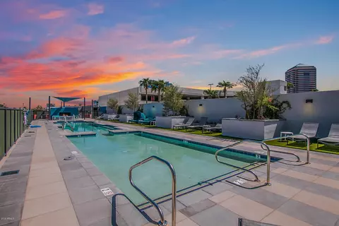 Exterior - 3131 N Central Ave #5013, Phoenix, AZ 85012 photo 4 of 11