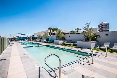 Exterior - 3131 N Central Ave #5013, Phoenix, AZ 85012 photo 5 of 11