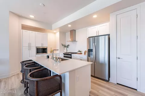 Kitchen - 3131 N Central Ave #5013, Phoenix, AZ 85012 photo 5 of 7
