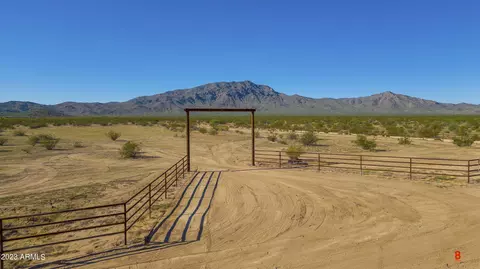 0 W Pete Rd #D, Aguila, AZ 85320