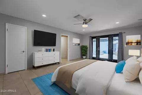 Bedroom - 1801 E Rose Ln, Phoenix, AZ 85016 photo 1 of 3