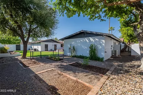 Exterior - 1801 E Rose Ln, Phoenix, AZ 85016 photo 10 of 12