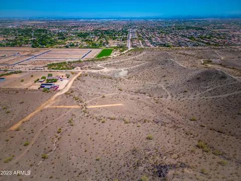 473 W Elliot Rd # C, Laveen, AZ 85339