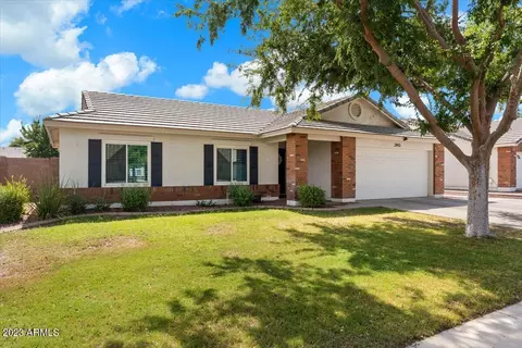 2843 E Oakland Ct, Gilbert, AZ 85295
