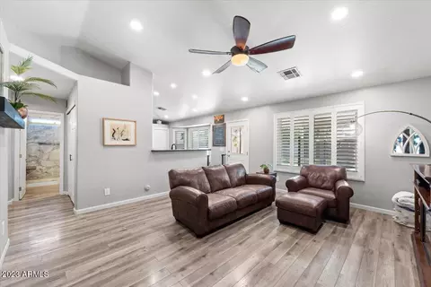 2843 E Oakland Ct, Gilbert, AZ 85295 photo 4