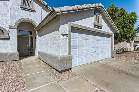 7924 E Caballero St, Mesa, AZ 85207 photo 3