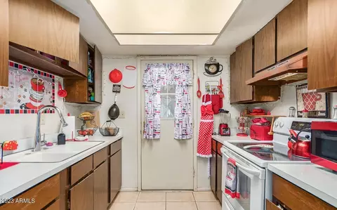 2535 E Kings Ave, Phoenix, AZ 85032 photo 8