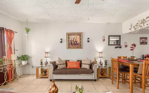2535 E Kings Ave, Phoenix, AZ 85032 photo 3