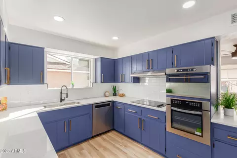 10440 N 106th Ave, Sun City, AZ 85351