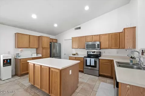11022 E Catalina Ave, Mesa, AZ 85208 photo 3