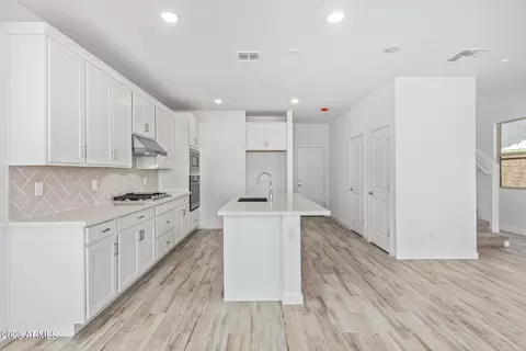 9350 E Supernova Dr, Mesa, AZ 85212 photo 11