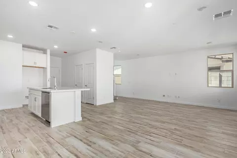 9350 E Supernova Dr, Mesa, AZ 85212 photo 8