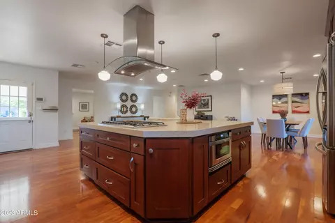 328 E Keim Dr, Phoenix, AZ 85012 photo 12