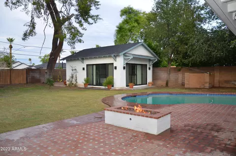 328 E Keim Dr, Phoenix, AZ 85012 photo 27