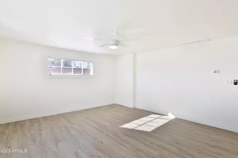 2830 E Pinchot Ave, Phoenix, AZ 85016 photo 4