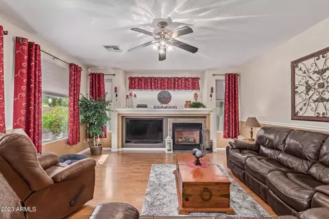 1887 S Pheasant Dr, Gilbert, AZ 85295 photo 11