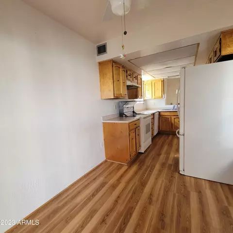 2741 E Whitton Ave, Phoenix, AZ 85016 photo 9