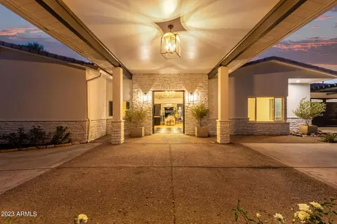 4202 N 33rd St, Phoenix, AZ 85018