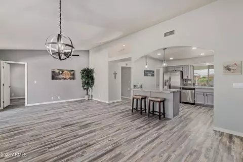 7906 E Neville Ave, Mesa, AZ 85209