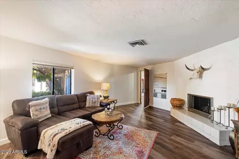 5733 E Camelback Rd, Phoenix, AZ 85018 photo 20