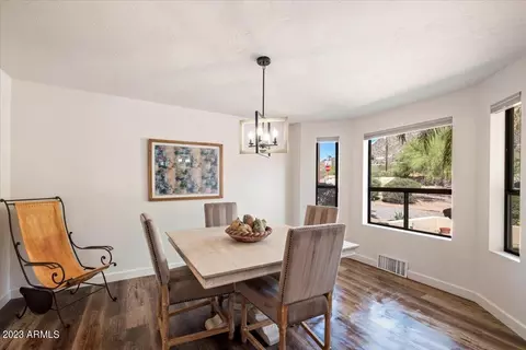 5733 E Camelback Rd, Phoenix, AZ 85018 photo 15