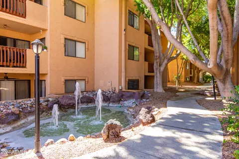 3031 N Civic Center Plz #358, Scottsdale, AZ 85251