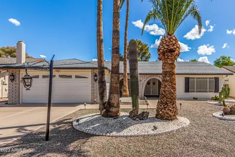 11611 S Half Moon Dr, Phoenix, AZ 85044