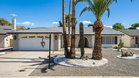 Exterior - 11611 S Half Moon Dr, Phoenix, AZ 85044 photo 15 of 33