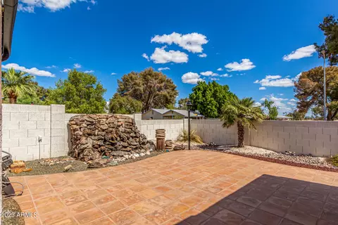 Exterior - 11611 S Half Moon Dr, Phoenix, AZ 85044 photo 11 of 33