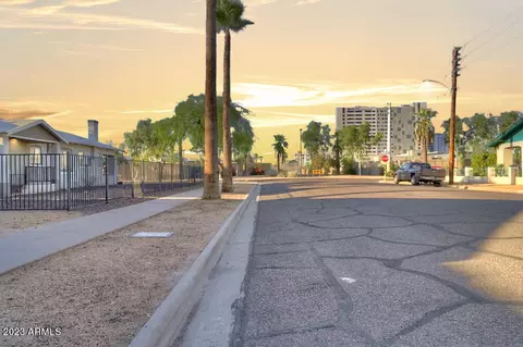 921 E Moreland St, Phoenix, AZ 85006 photo 7