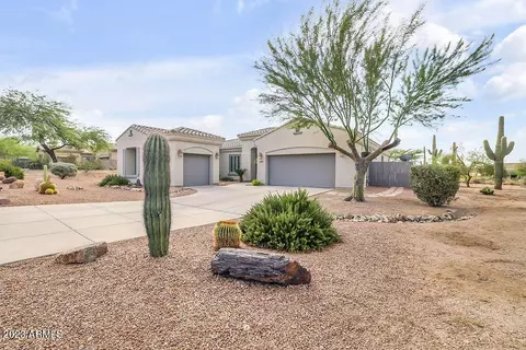 8715 E Nora St, Mesa, AZ 85207