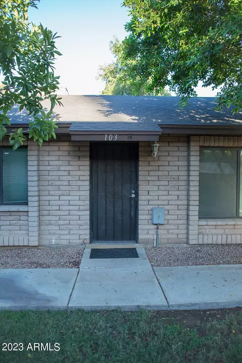 121 W Loma Vista Dr #103, Tempe, AZ 85282