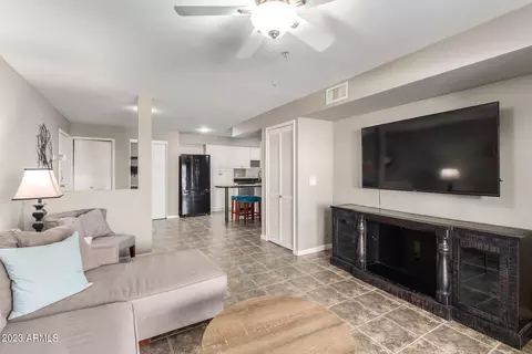 1005 E 8th St #2006, Tempe, AZ 85281 photo 4