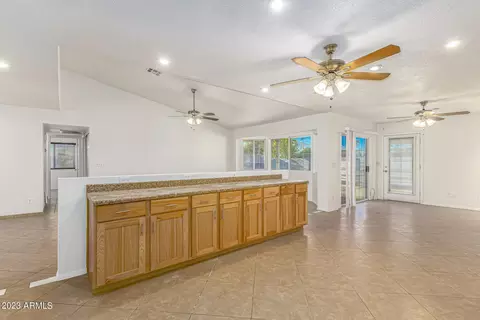 4052 E Maldonado Dr, Phoenix, AZ 85042 photo 9