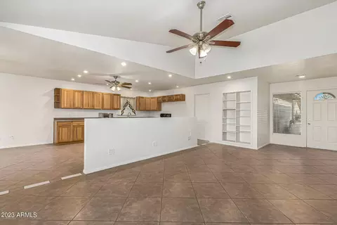 4052 E Maldonado Dr, Phoenix, AZ 85042 photo 6