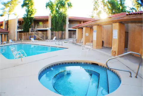 2220 W Dora St #226, Mesa, AZ 85201