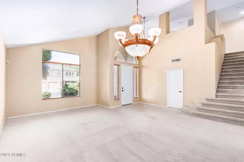 659 E Betsy Ln, Gilbert, AZ 85296 photo 7