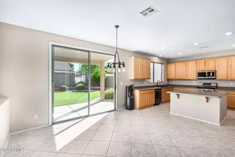 659 E Betsy Ln, Gilbert, AZ 85296 photo 10